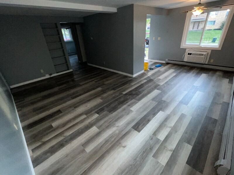 1129 Catalpa Cir - Photo 2 of 6