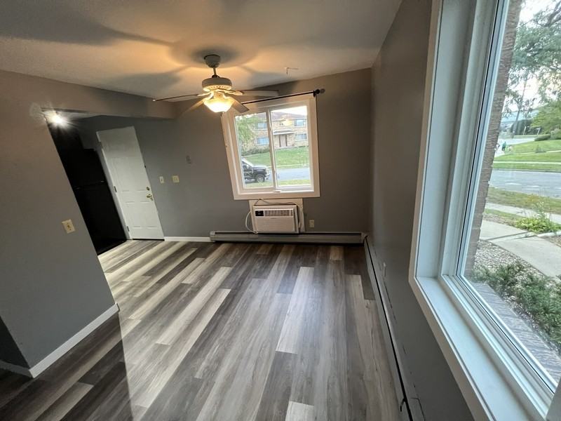 1129 Catalpa Cir - Photo 6 of 6