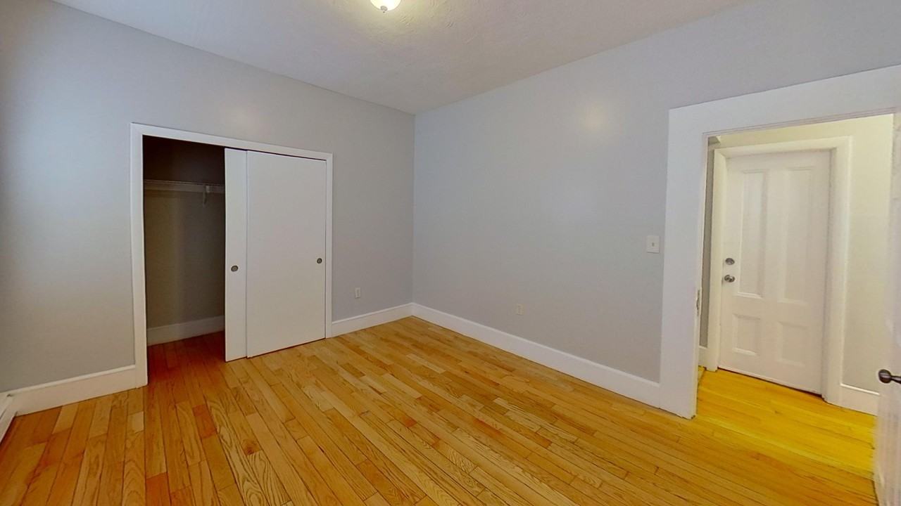 192 Adams St #3 - Photo 7 of 11