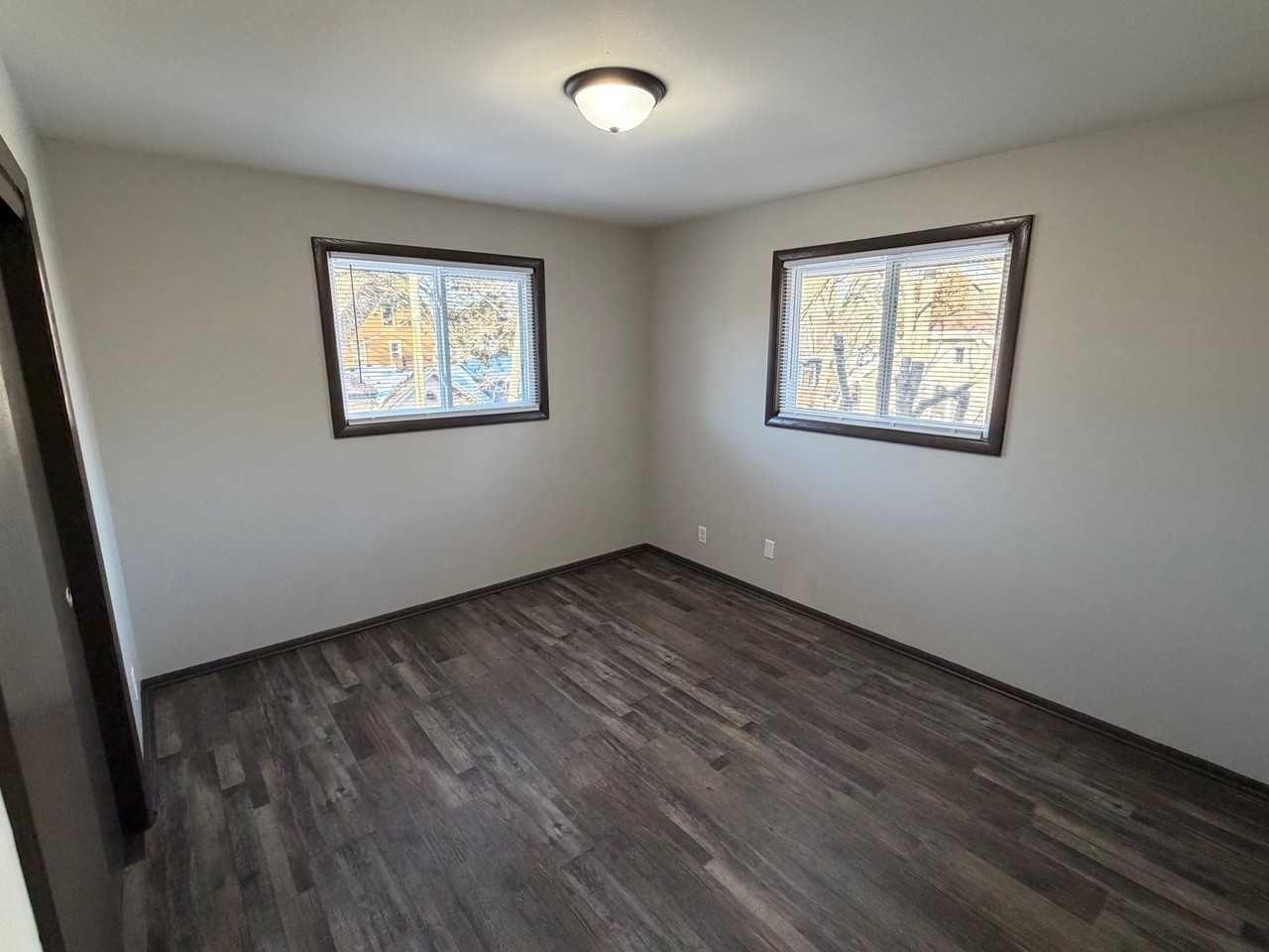 828 East Milwaukee Street - Photo 7 of 8