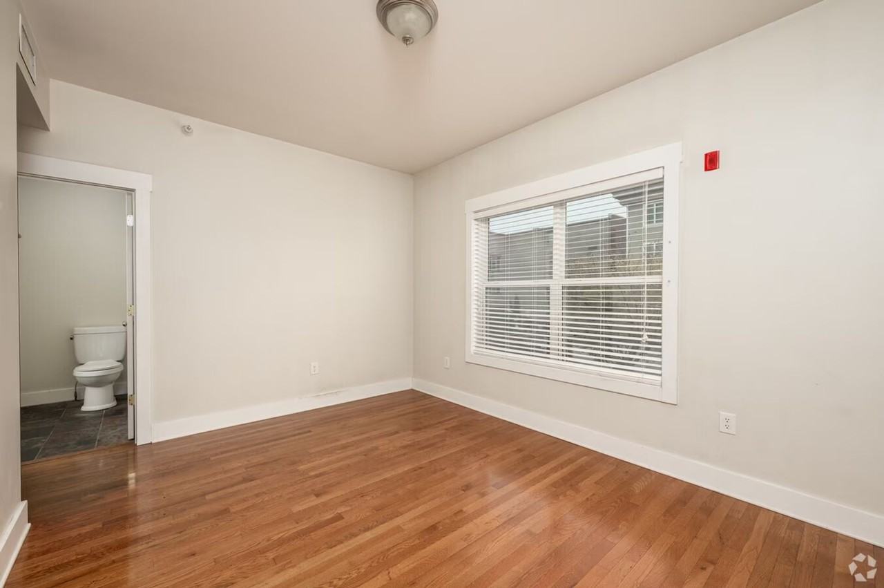 703 N. Walnut St. - Photo 5 of 11