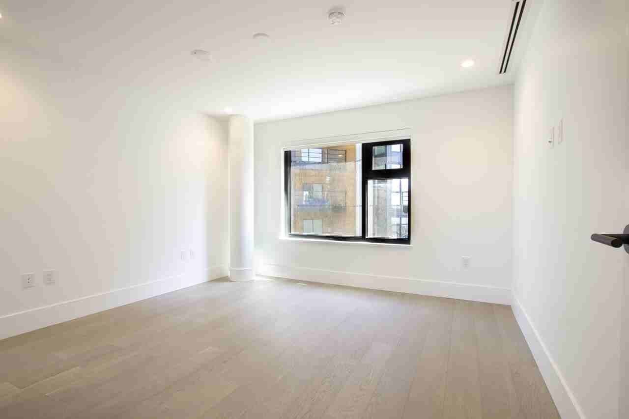 14825 Thrift Avenue #703 - Photo 4 of 23