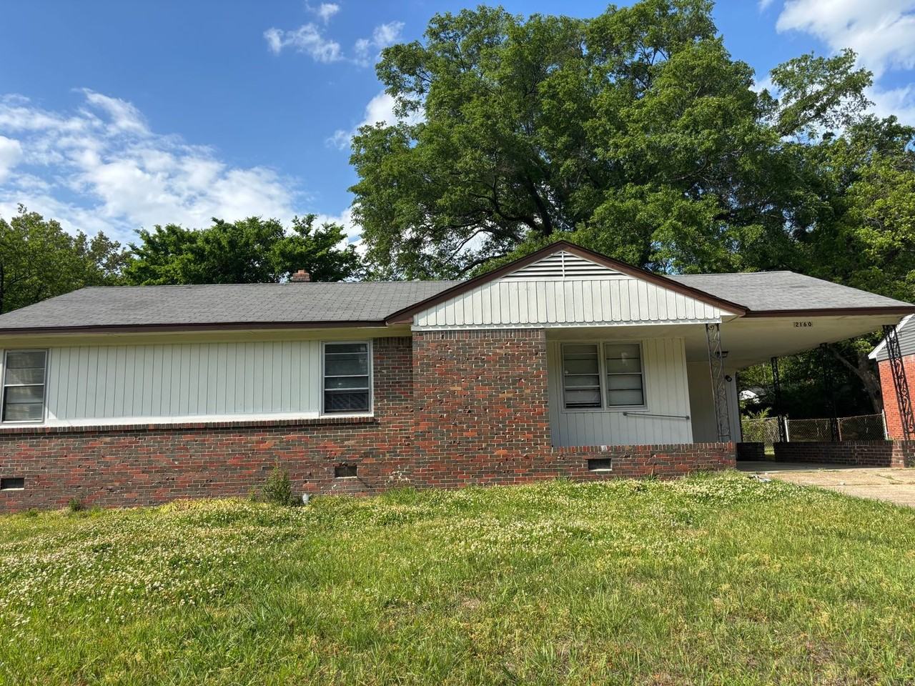 2160 Saint Elmo Ave