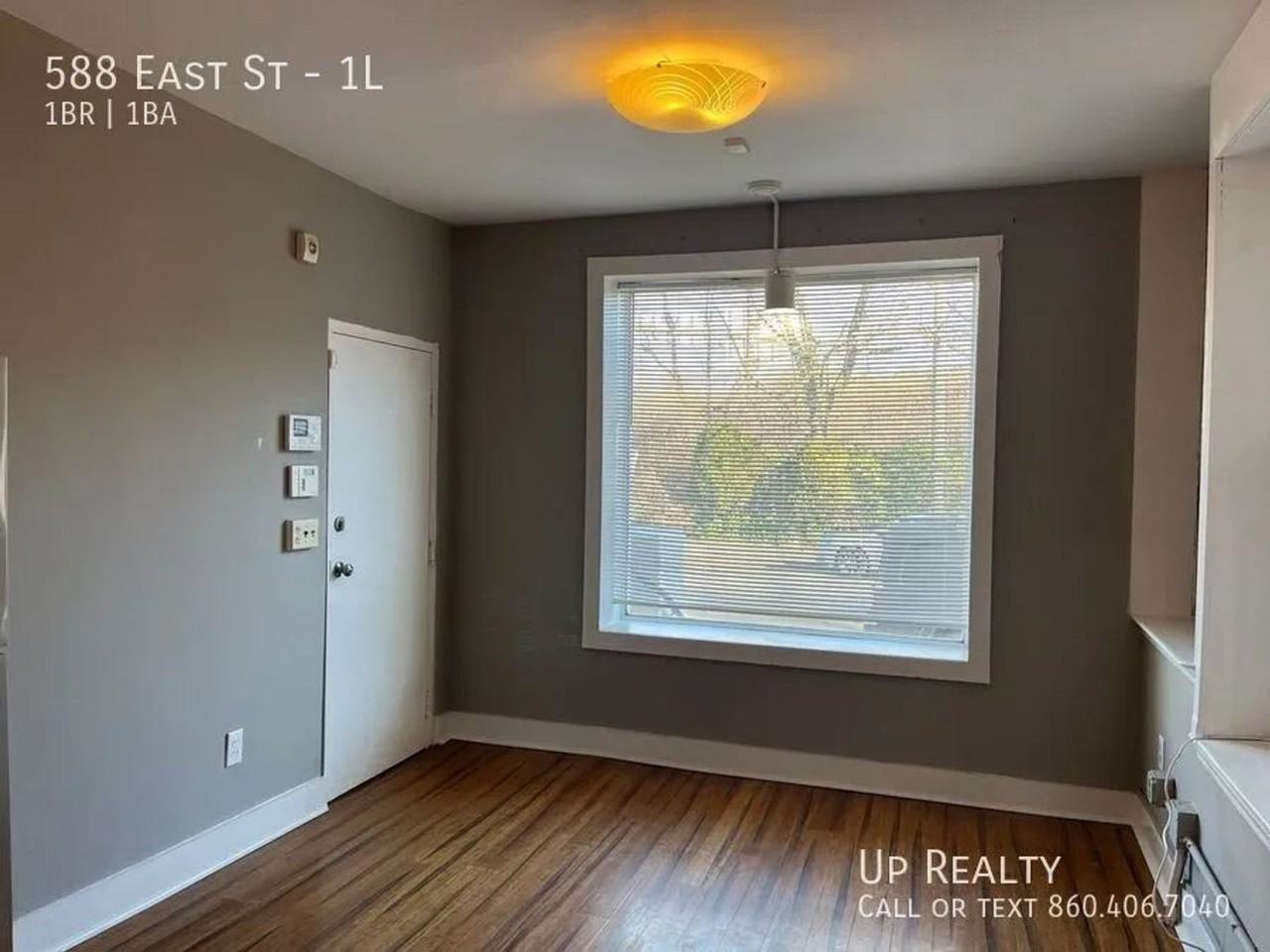 588 East St - Photo 5 of 6