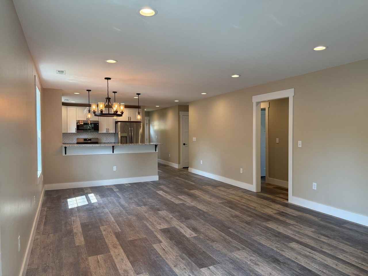 88 Atkins Dr - Photo 5 of 19