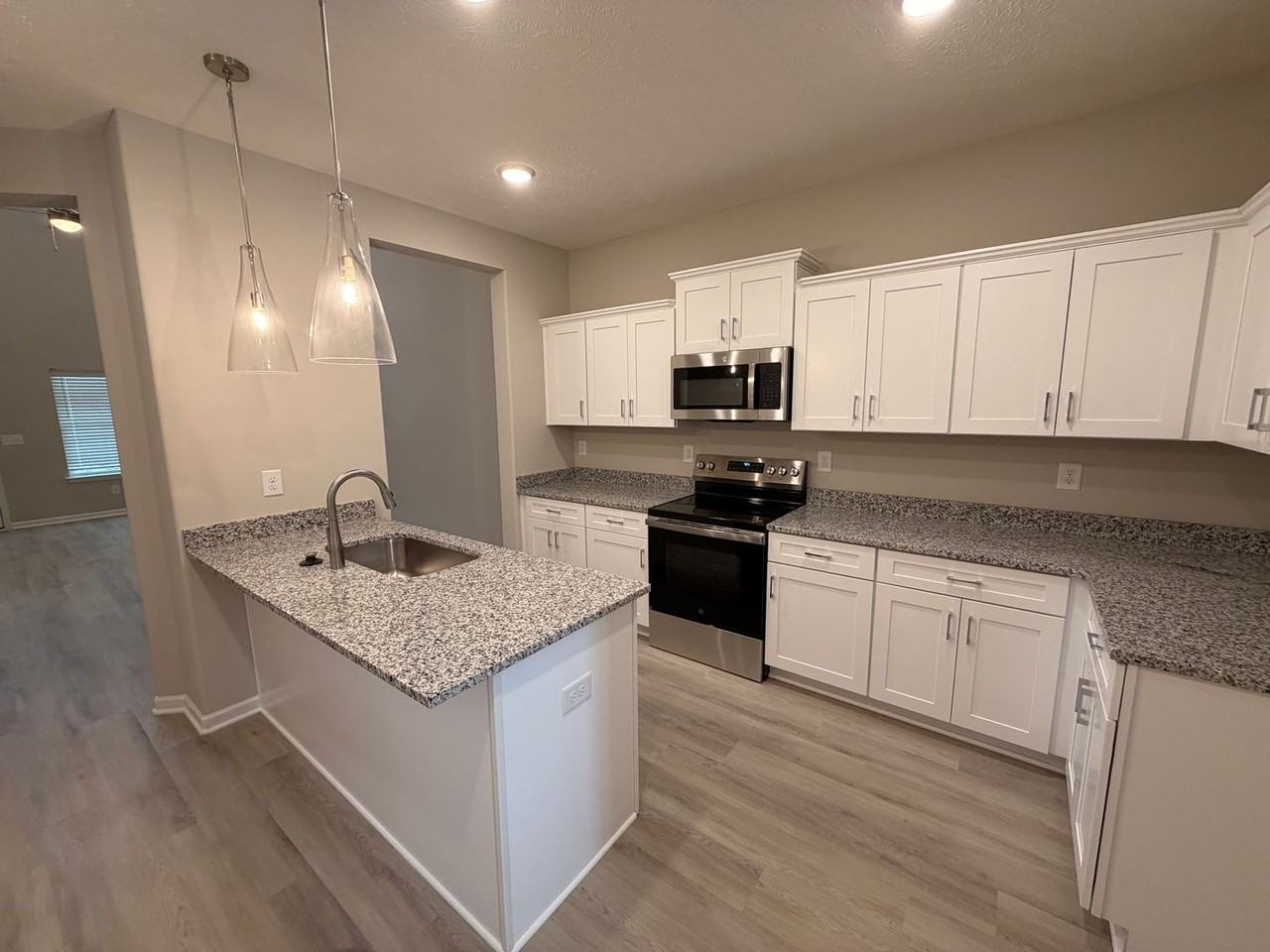 1850 Madison St #204 - Photo 5 of 22