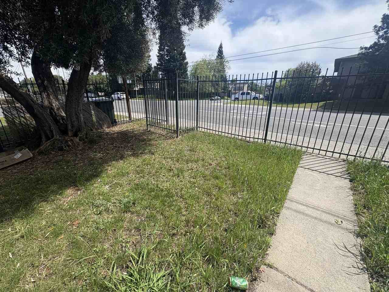 901 Carro Dr - Photo 2 of 18
