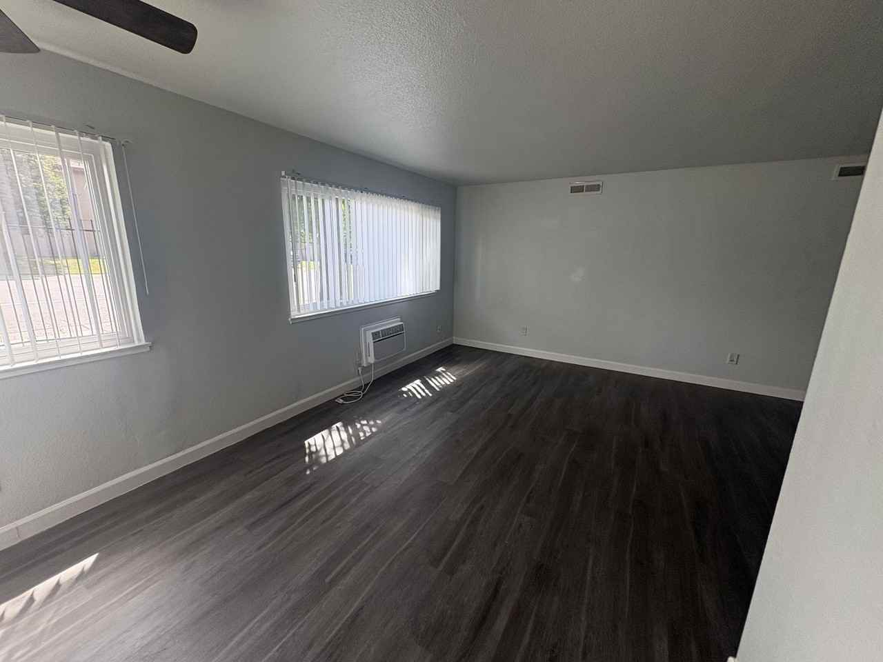 901 Carro Dr - Photo 7 of 18