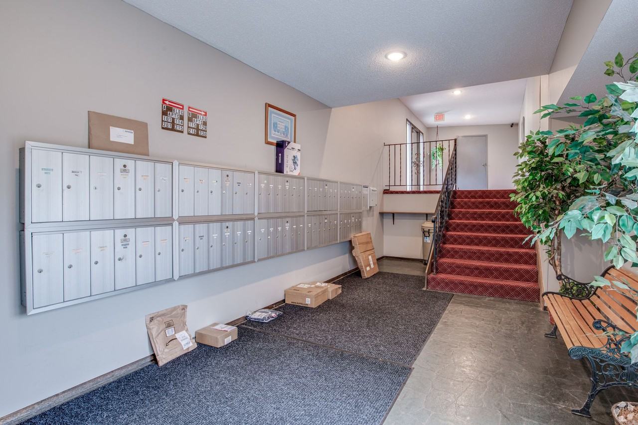 Riverview Apartments - Photo 3 of 6