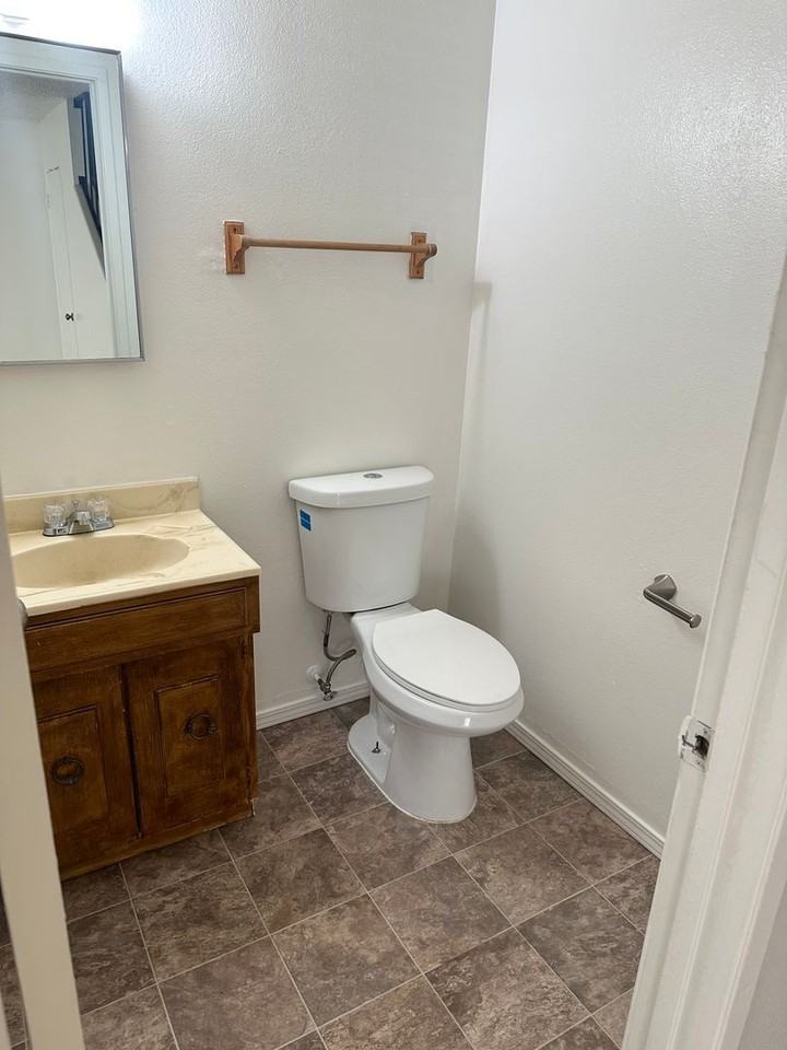 3333 El Encanto Ct - Photo 4 of 13