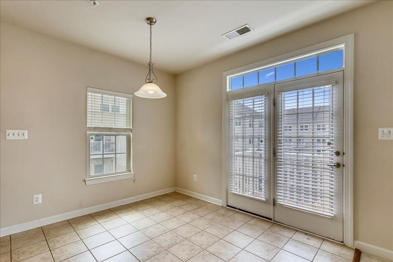 3602 Spring Hollow Ln - Photo 6 of 26