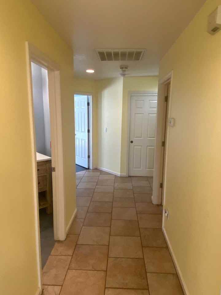 12 Wisteria Ct - Photo 5 of 17