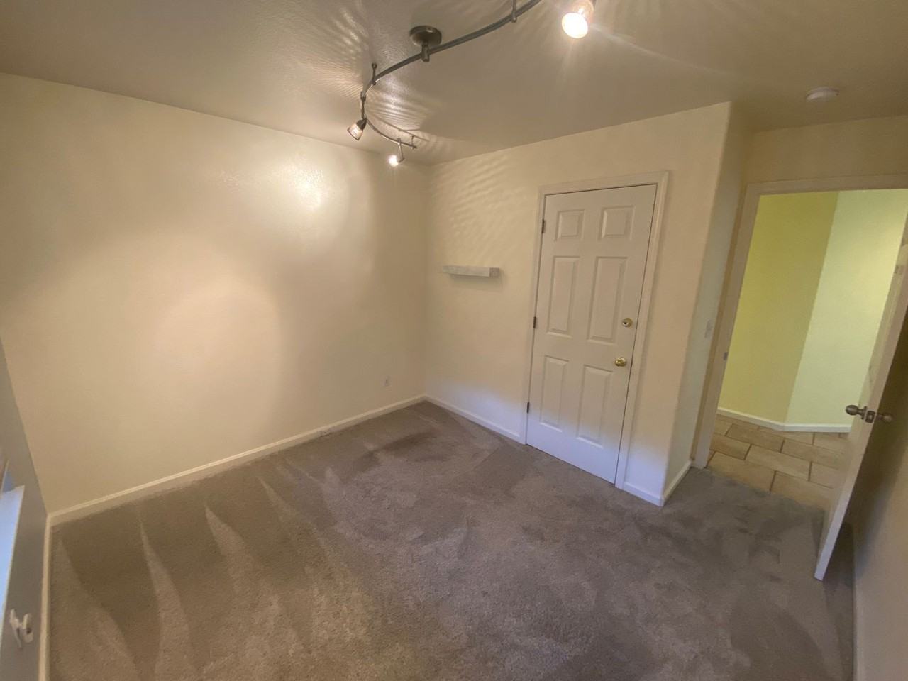 12 Wisteria Ct - Photo 6 of 17