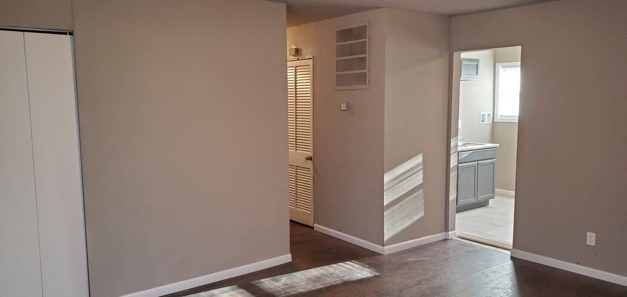 2909 Central Ave - Photo 5 of 12