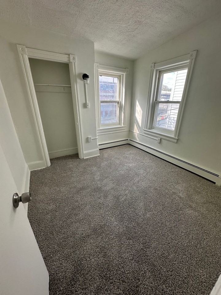 398 Valley Rd - Photo 5 of 14