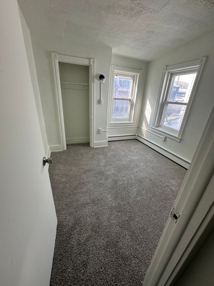 398 Valley Rd - Photo 6 of 14