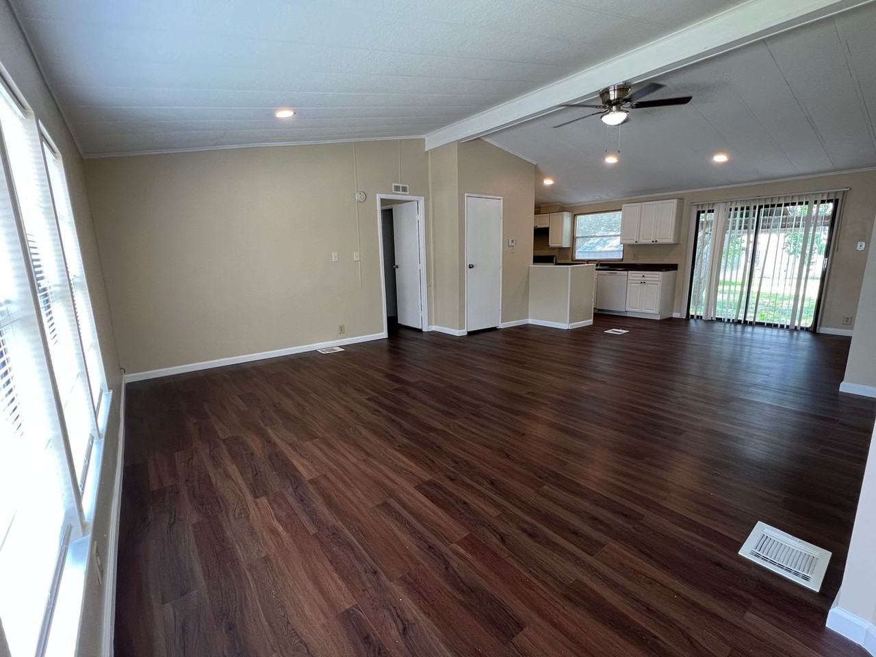 607 Vista Ave - Photo 3 of 12