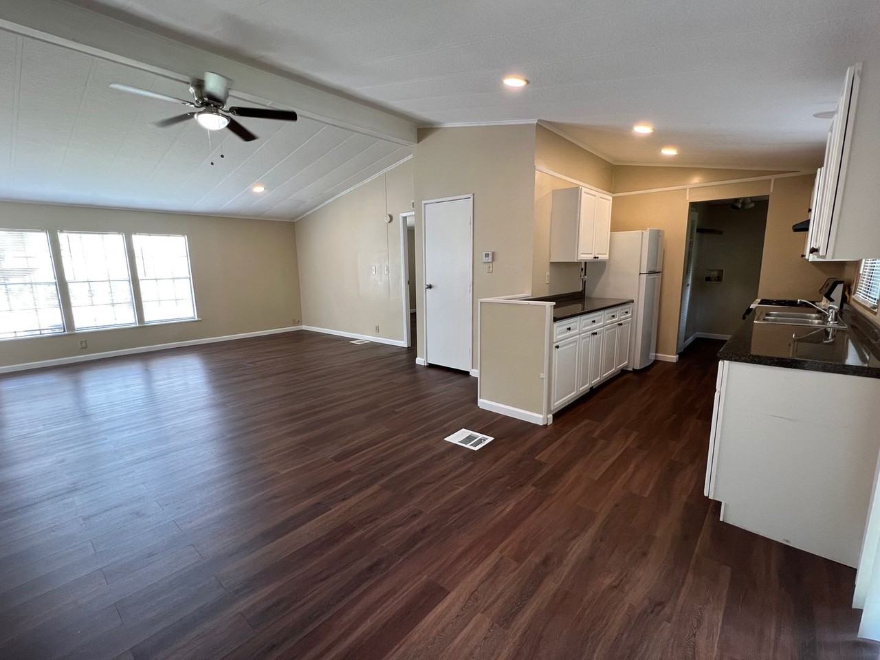 607 Vista Ave - Photo 5 of 12