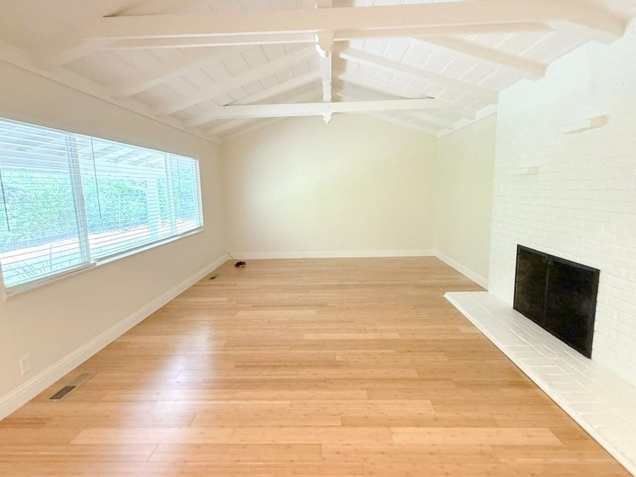 1011 Howard Hills Rd - Photo 6 of 29