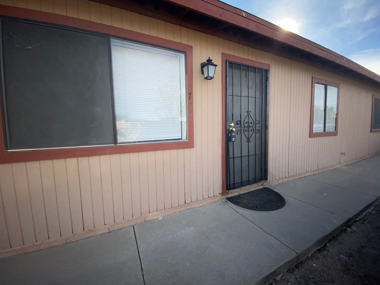 5758 E 24th St - Photo 2 of 14