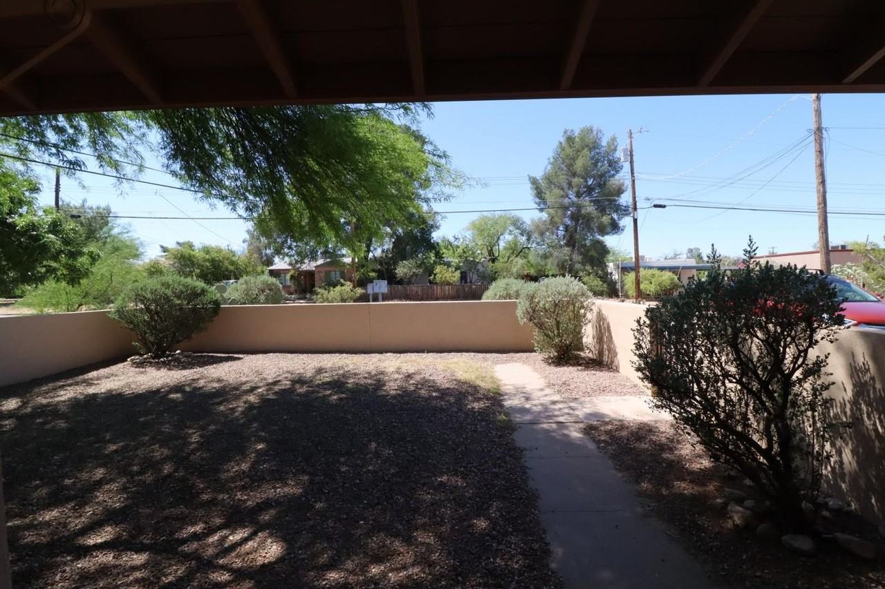 2831 E Edison St - Photo 4 of 27