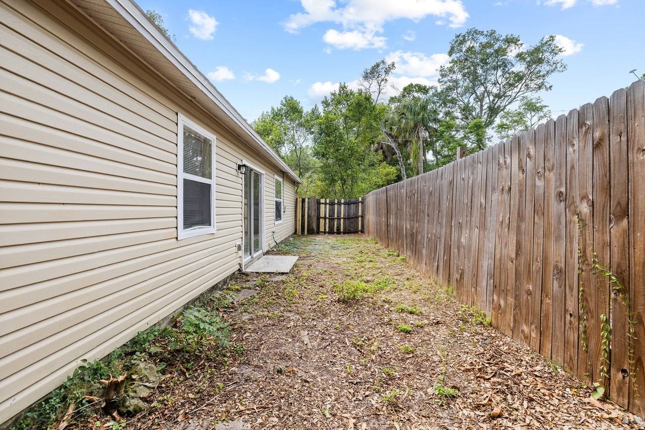 2064 2064 The Mall St - Photo 7 of 27