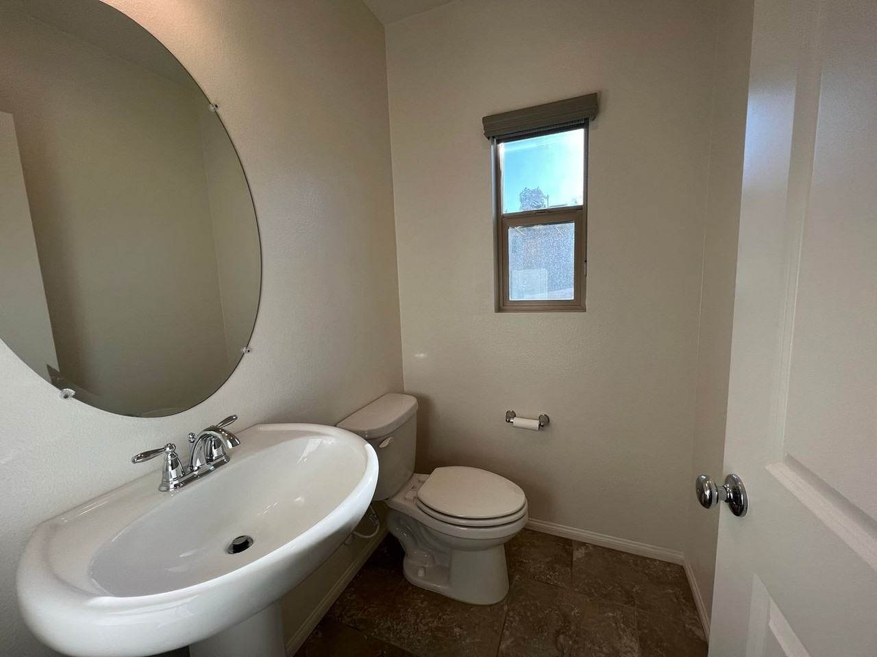 42752 Azure St - Photo 2 of 30