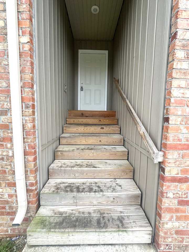 808 E Watermill Cir - Photo 3 of 26