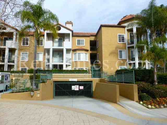 2220 Camino De La Reina - Photo 2 of 24