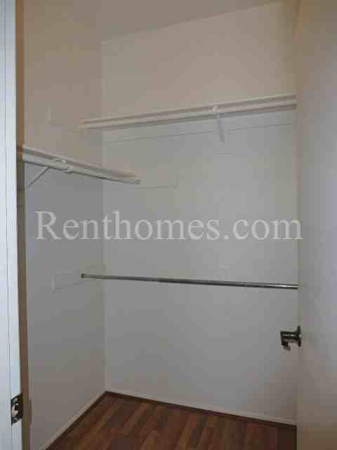 2220 Camino De La Reina - Photo 7 of 24