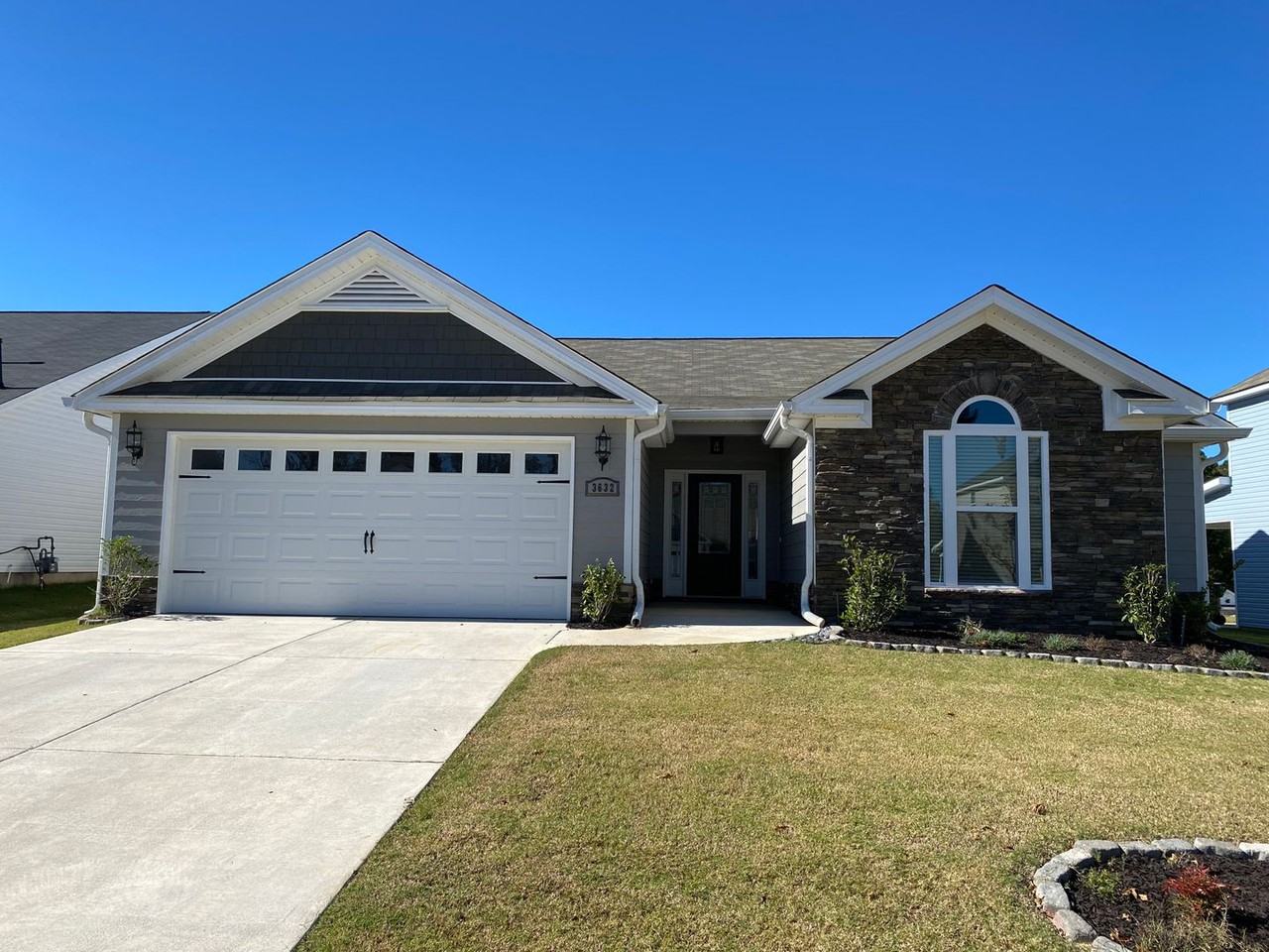 3632 Kearsley St - Photo 2 of 39