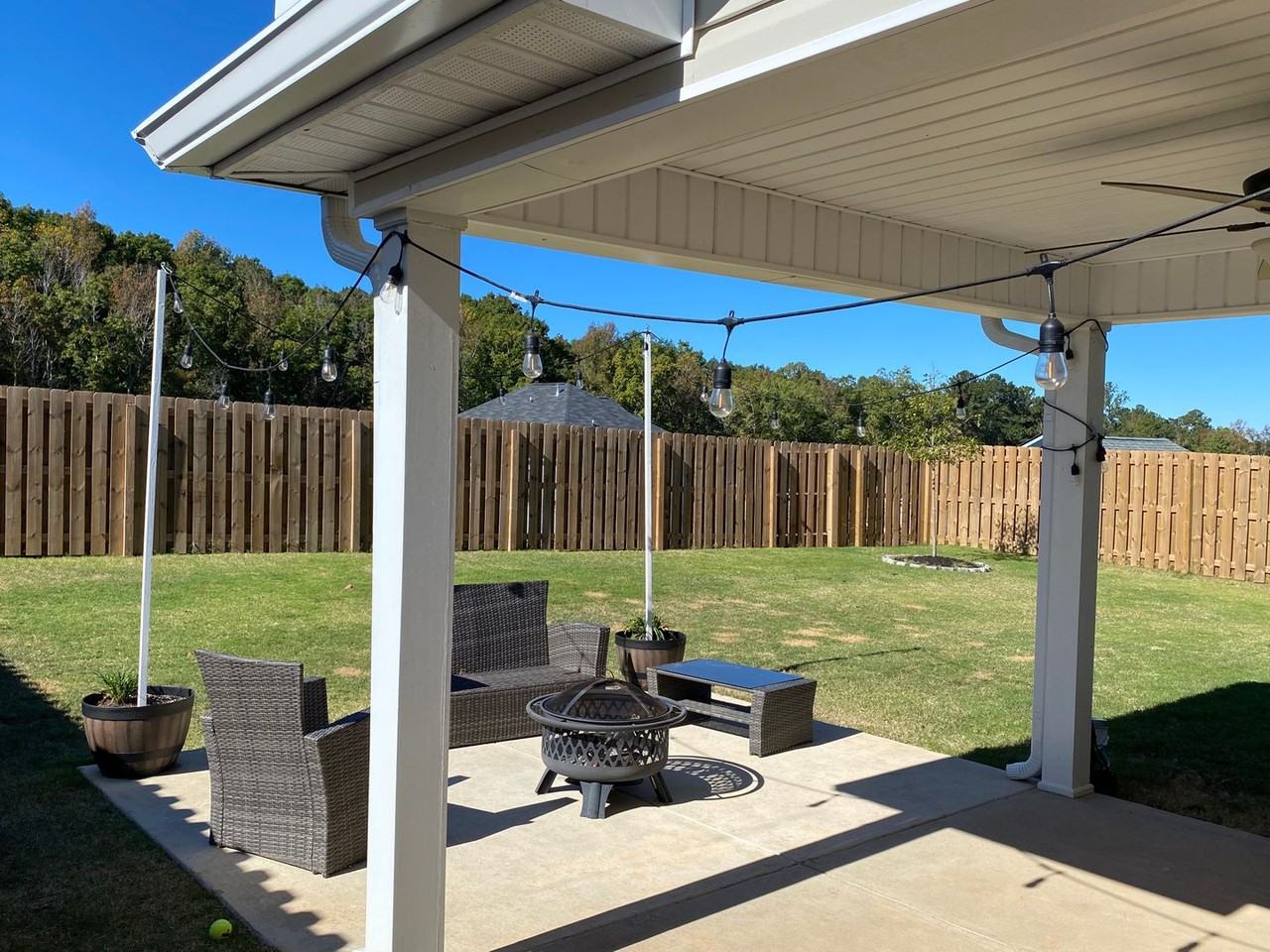 3632 Kearsley St - Photo 4 of 39