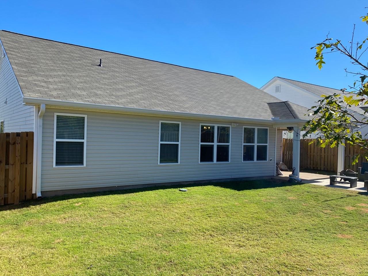 3632 Kearsley St - Photo 6 of 39