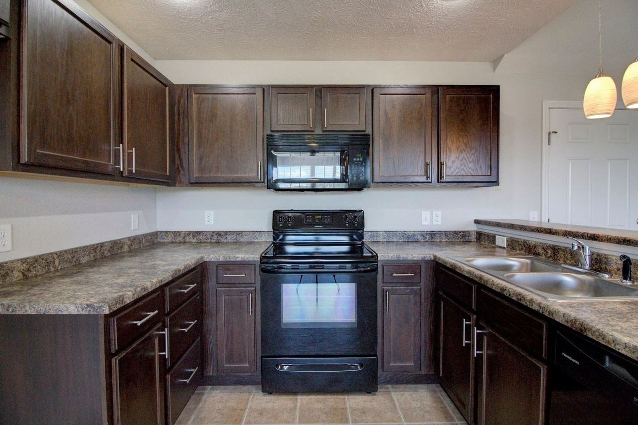 3784 N Spring Brooke Ave - Photo 5 of 15