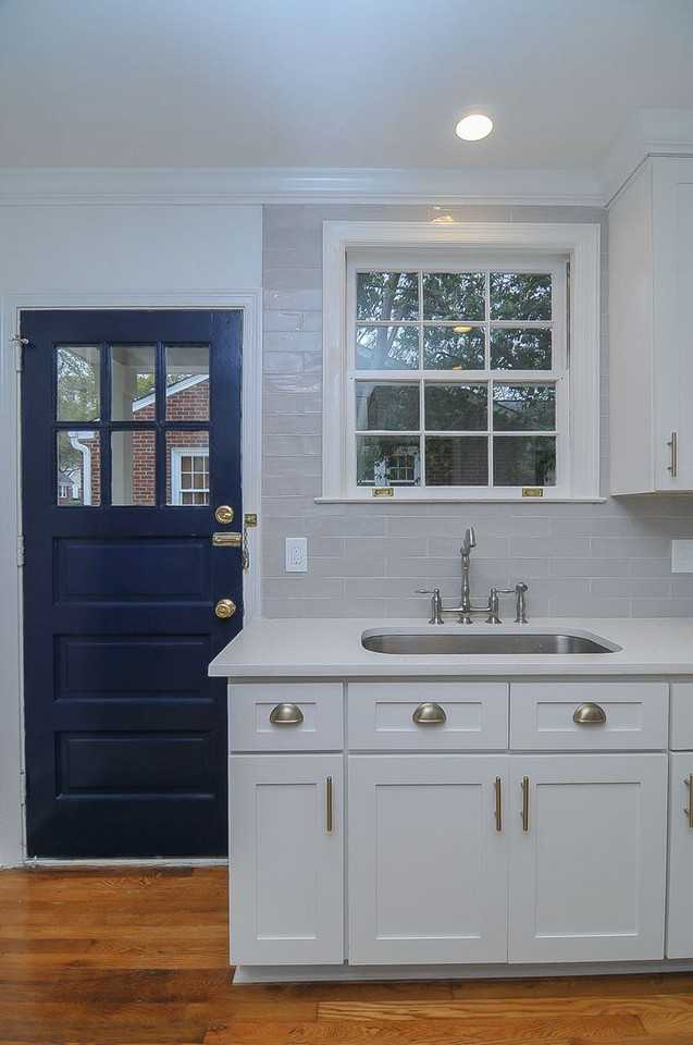 3715 Coleman St - Photo 3 of 37