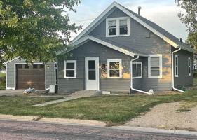 featured image of 910 N Winsor St