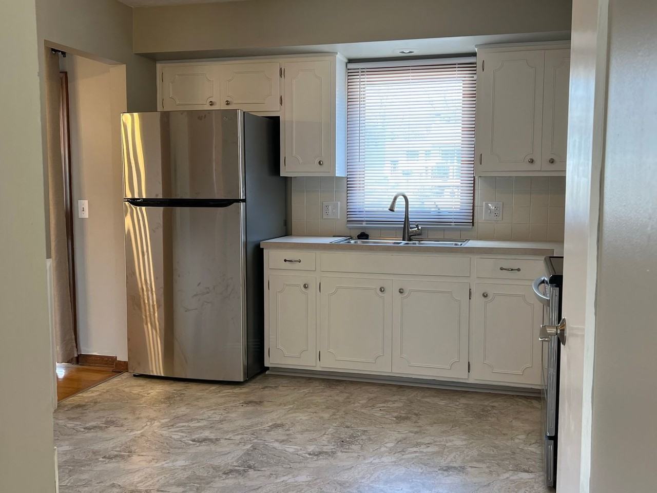 12426 Castelar St - Photo 4 of 13