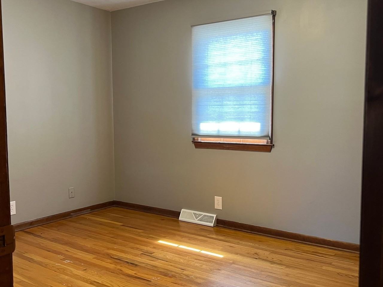 12426 Castelar St - Photo 7 of 13