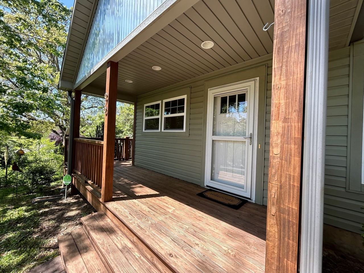 96 Oakley Rd - Photo 2 of 45