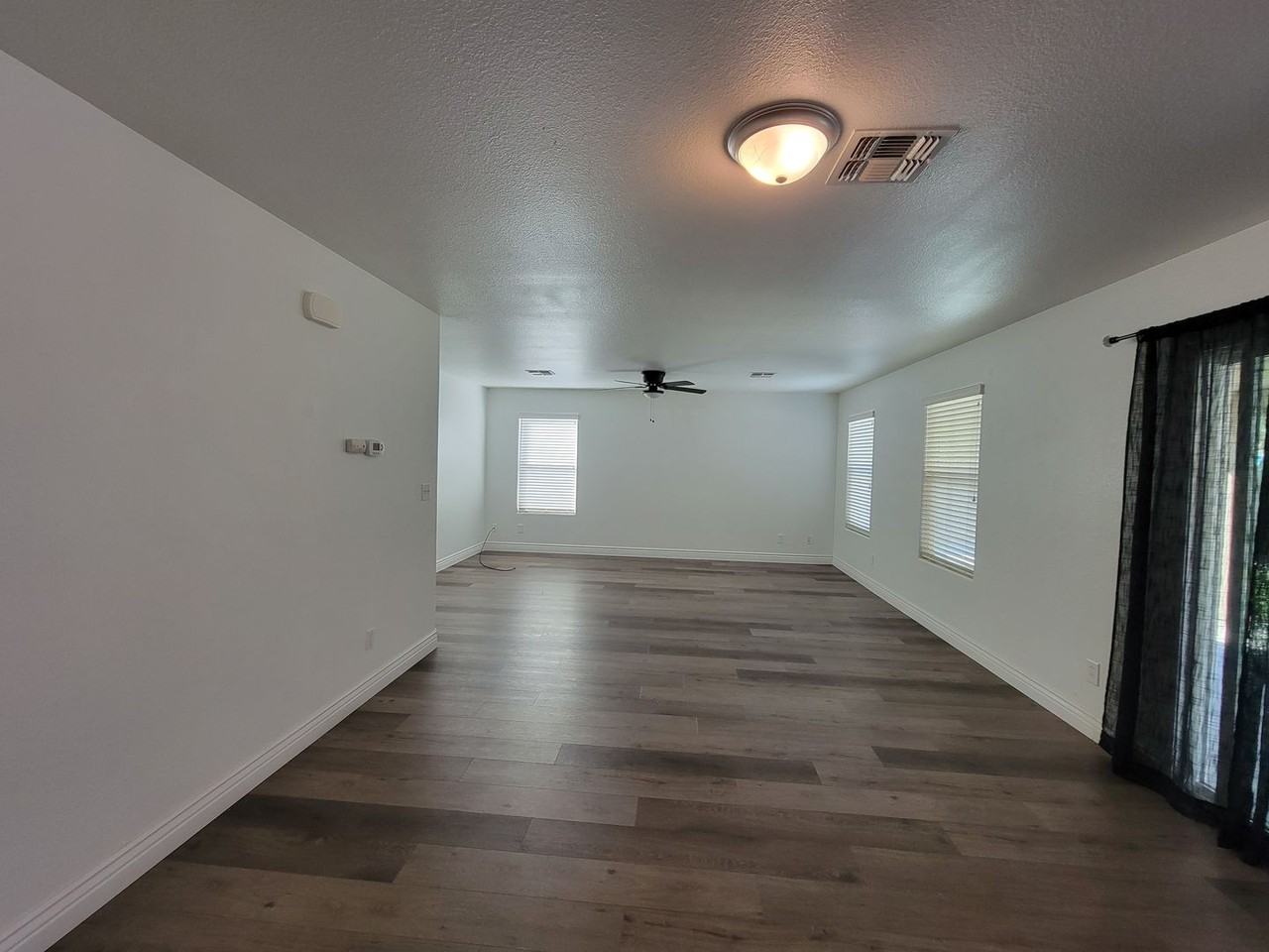 4448 W Rialto Ave - Photo 7 of 33