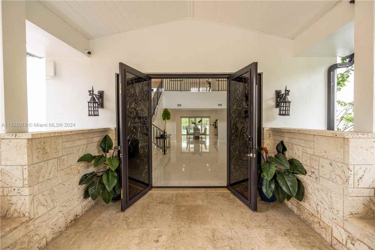 7125 Los Pinos Blvd - Photo 5 of 11