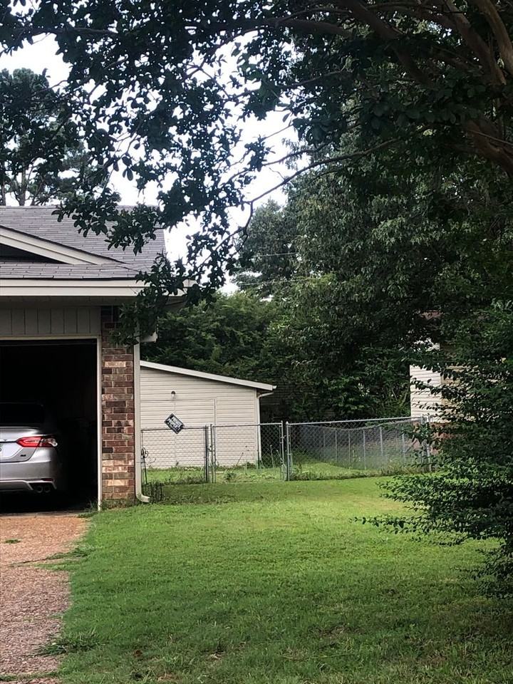 27 Jenny Lynne Dr - Photo 2 of 21