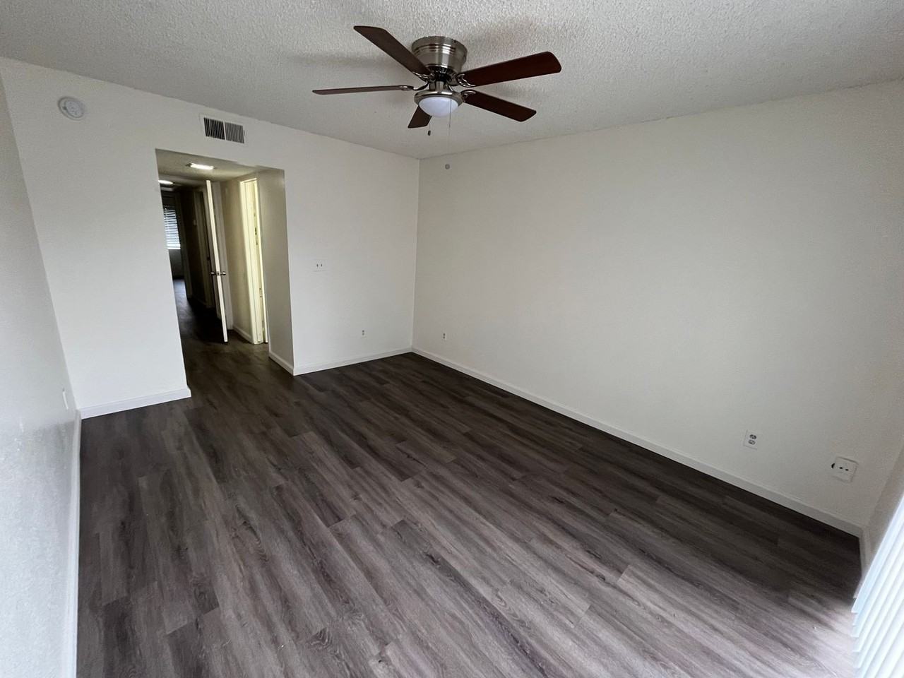 510 Real Rd - Photo 6 of 8