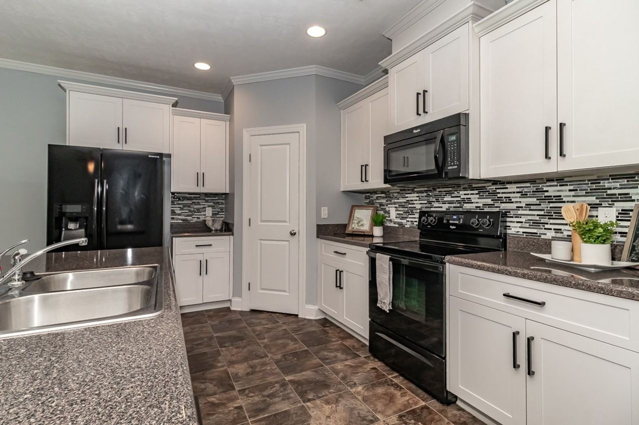 730 Kensey Park Ln - Photo 5 of 30