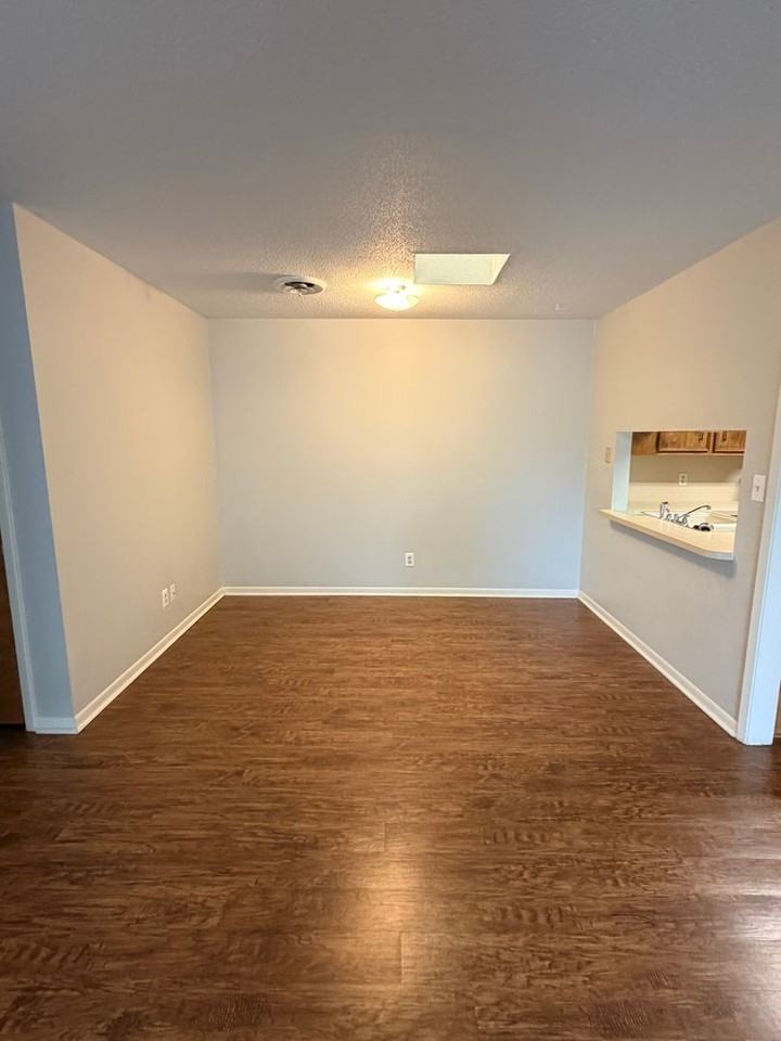 109 Windward Ct - Photo 4 of 6