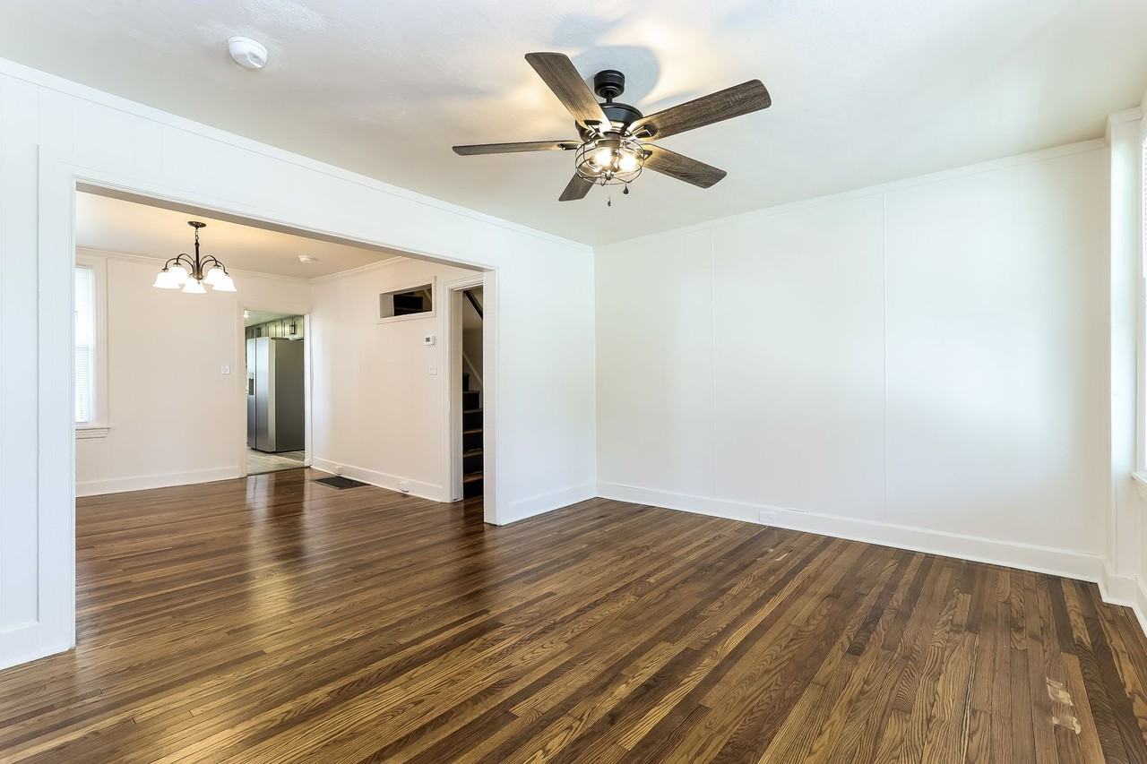 741 Plane St - Photo 6 of 22