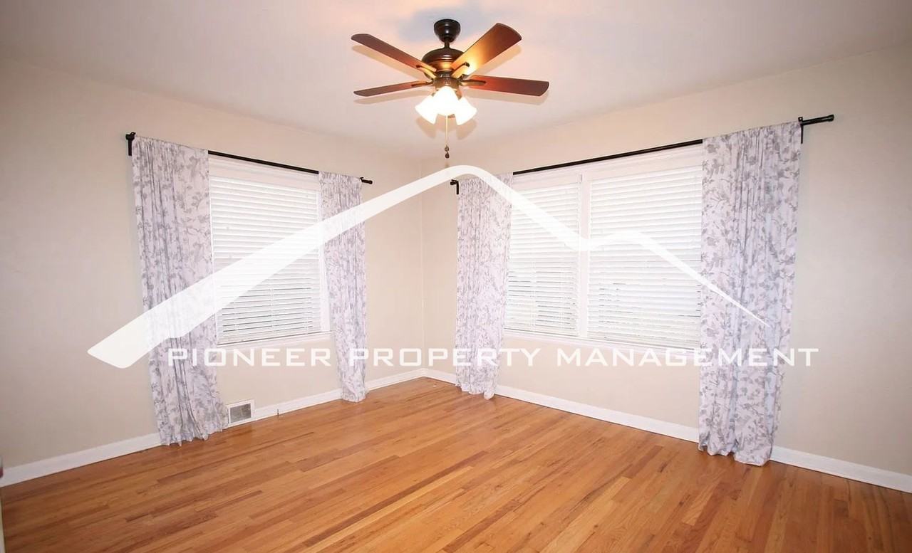 107 Beaver Ave - Photo 6 of 14