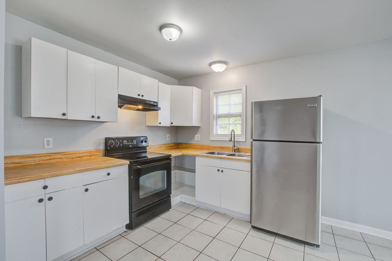 2150 Becker St - Photo 7 of 19