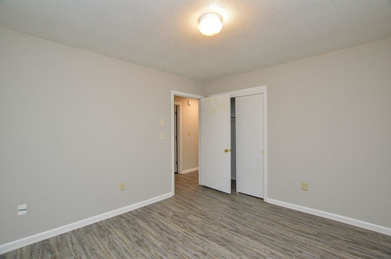 331 Friendship Dr - Photo 4 of 18