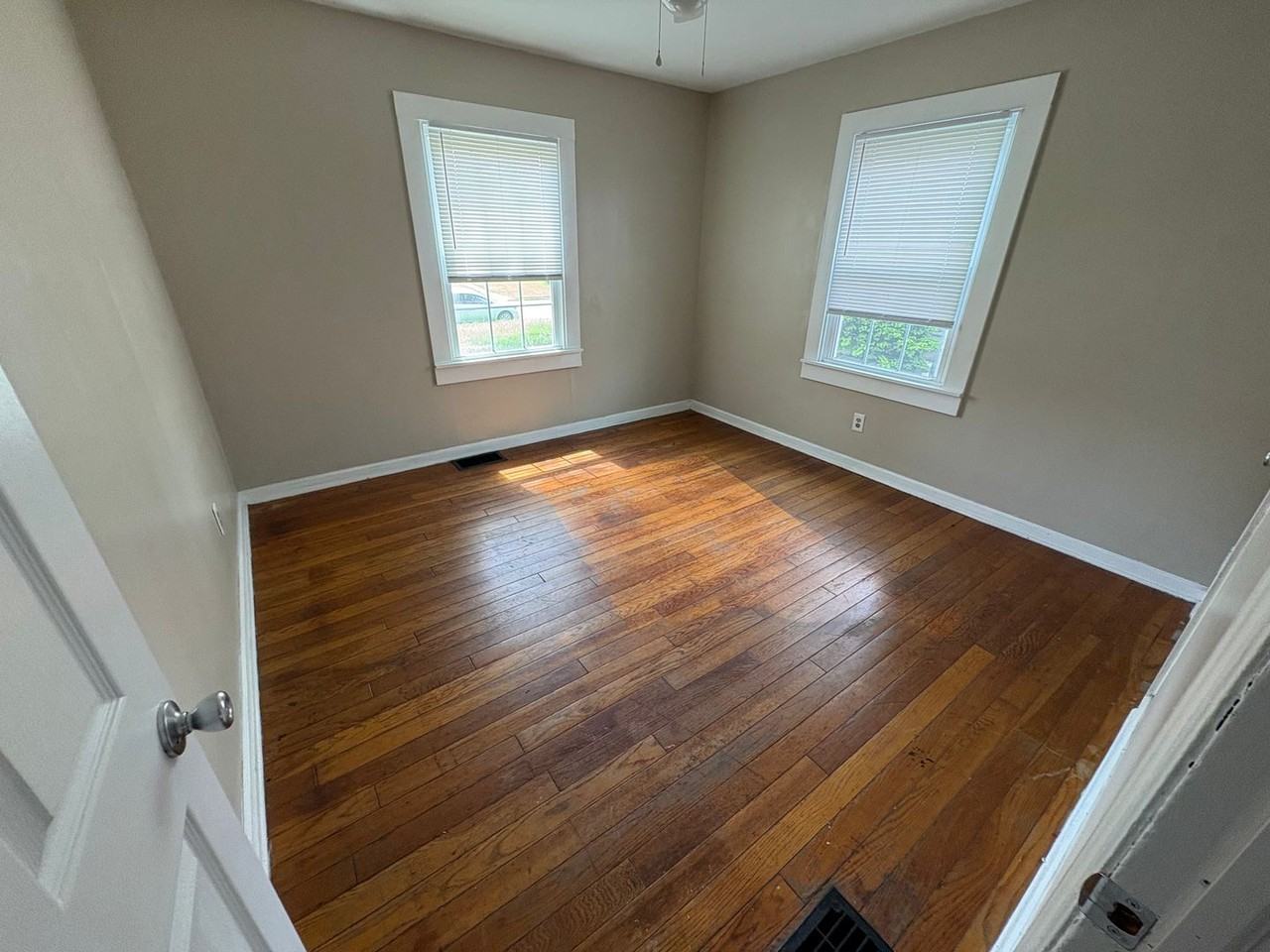 1028 E 19th Ave - Photo 3 of 9